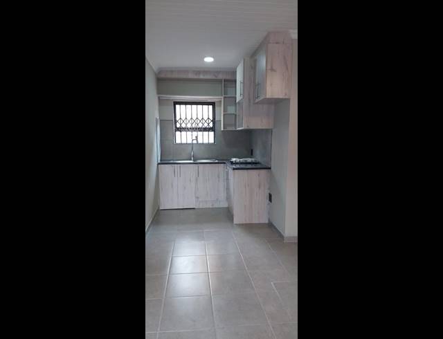 1 BEDROOM PROPERTY TO RENT IN BOKSBURG WEST